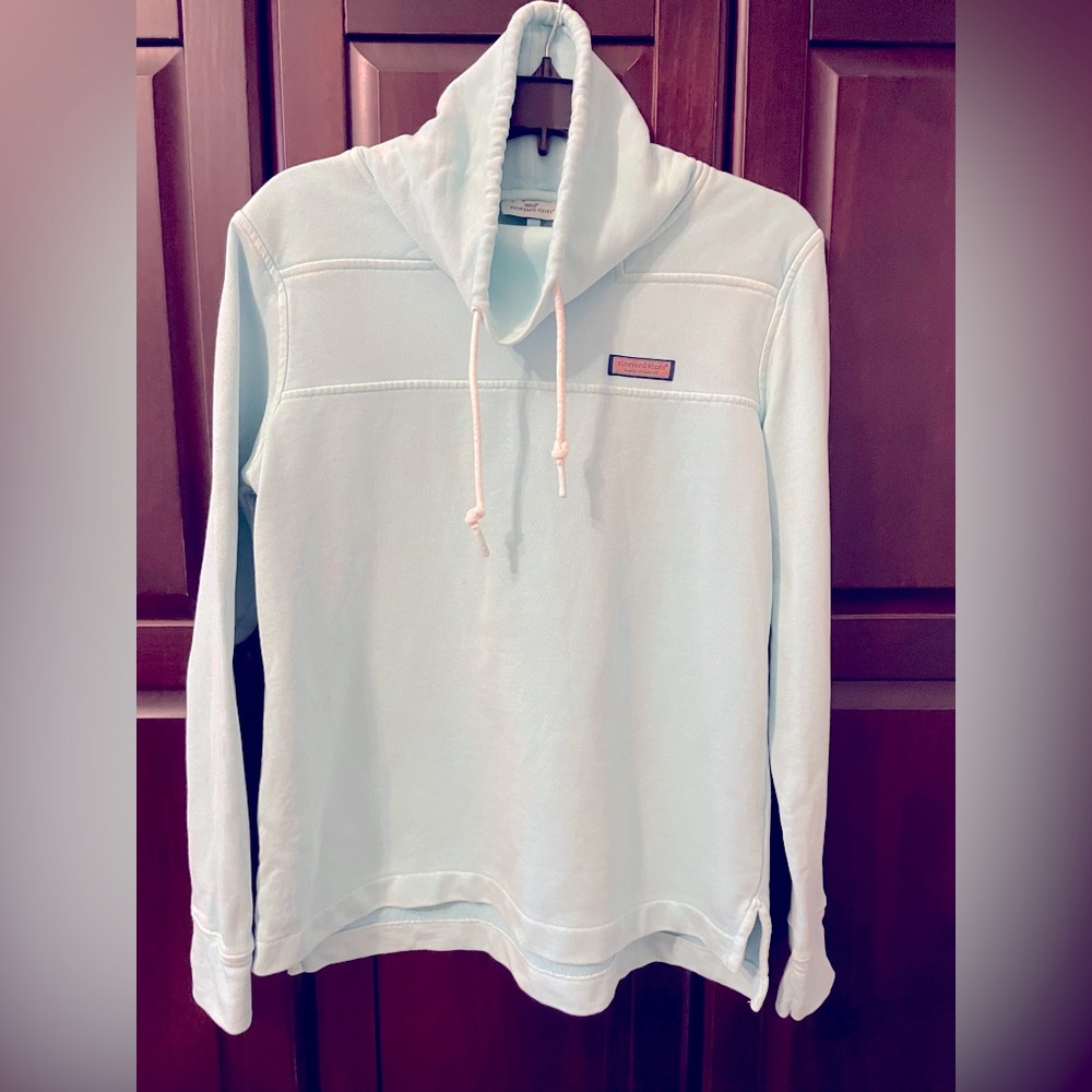 Vineyard Vines woman Vintage look Surfshep top, funnel neck. COLOR: Mint.